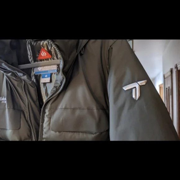 Columbia Titanium Men Medium size Winter jacket - Picture 3 of 9